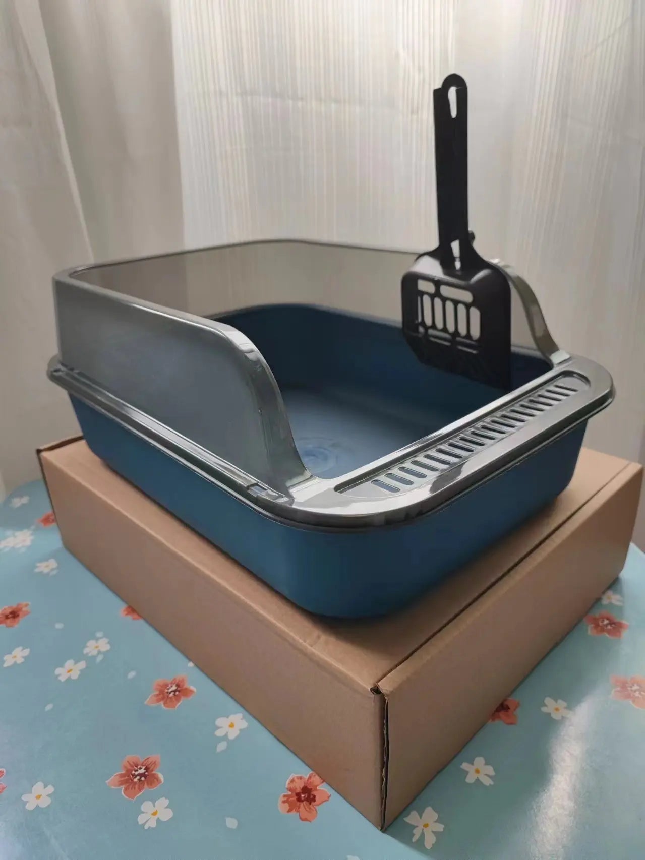 Premium Large Semi Enclosed Cat Litter Box With Scoop by PawHaven