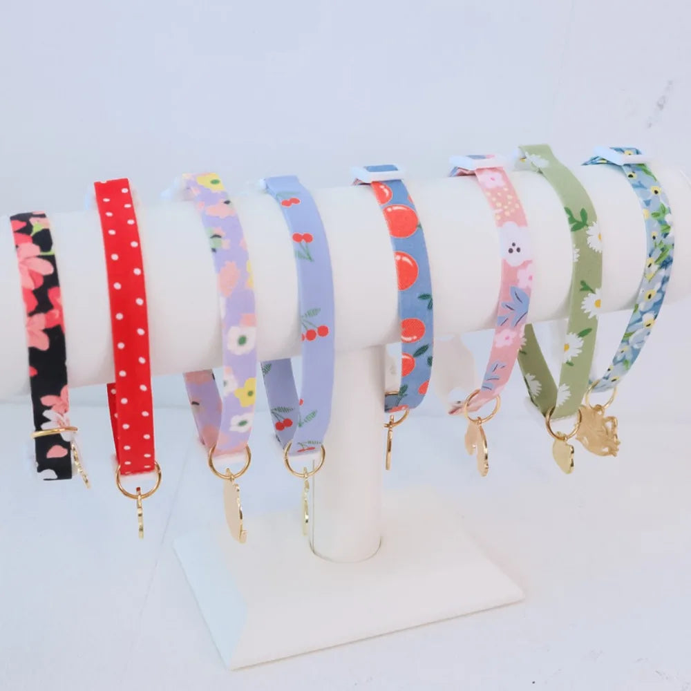 Cute Daisy Pet Collar for Summer, Cat Dog Necklace with Breakaway Safety Buckle, Breathable & No Choke Summer Daisy Flower by PawHaven