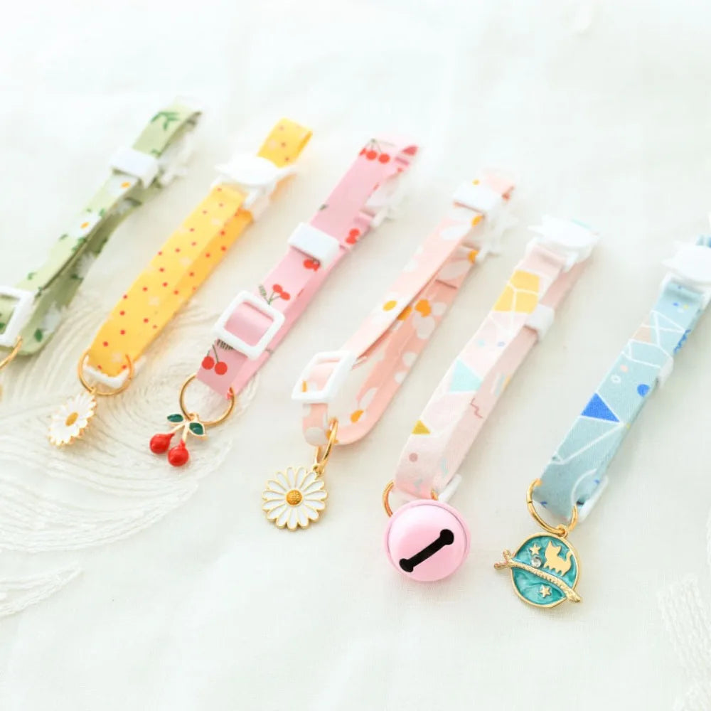 Cute Daisy Pet Collar for Summer, Cat Dog Necklace with Breakaway Safety Buckle, Breathable & No Choke Summer Daisy Flower by PawHaven